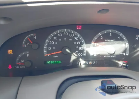 2001 Ford Expedition Xlt z USA, uszkodzony, nr VIN 1FMRU15W91LA85477